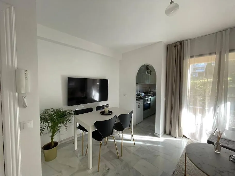 Apartamento En Nueva Andalucia Marbella